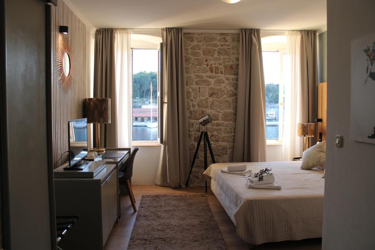 Olife Guesthouse Милна Екстер'єр фото