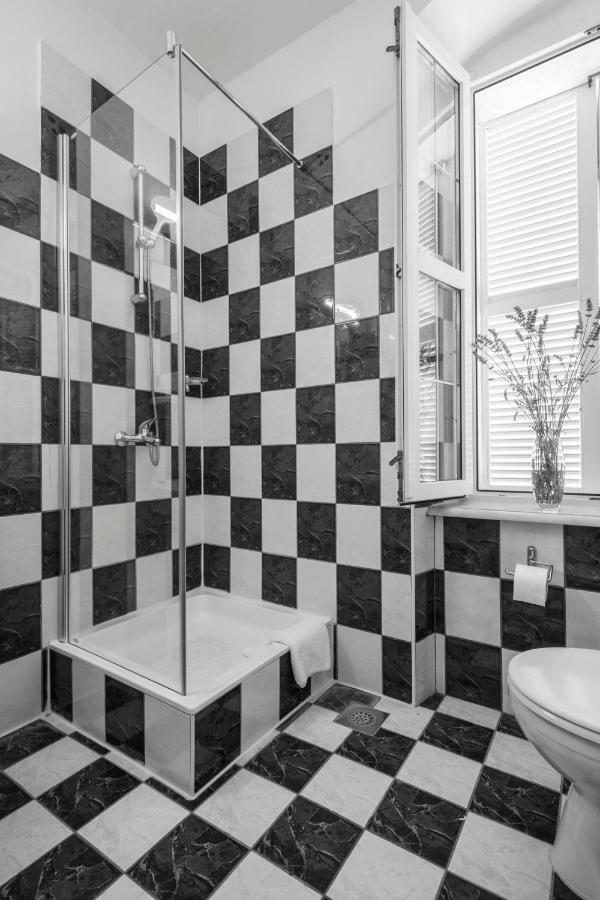 Olife Guesthouse Милна Екстер'єр фото